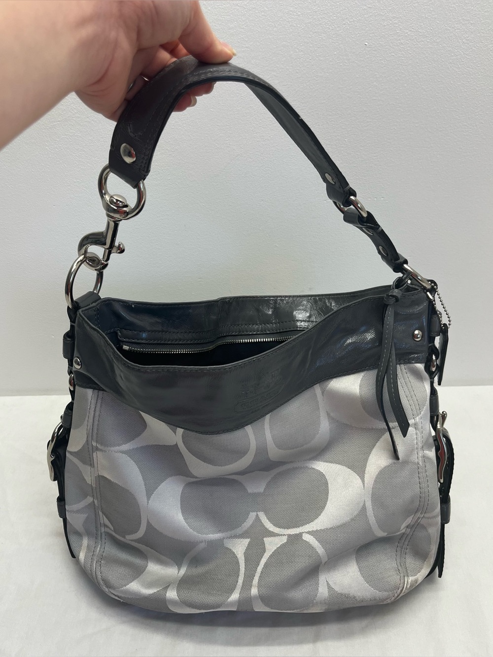 Vintage Y2K Coach Signature Hobo Bag – Black & Gray